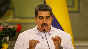 Nicolás Maduro pide a los