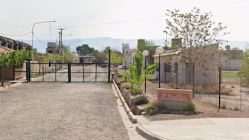 Tragedia en Mendoza: una abuela y su nieto murieron luego de caer en un pozo séptico en el patio de su casa