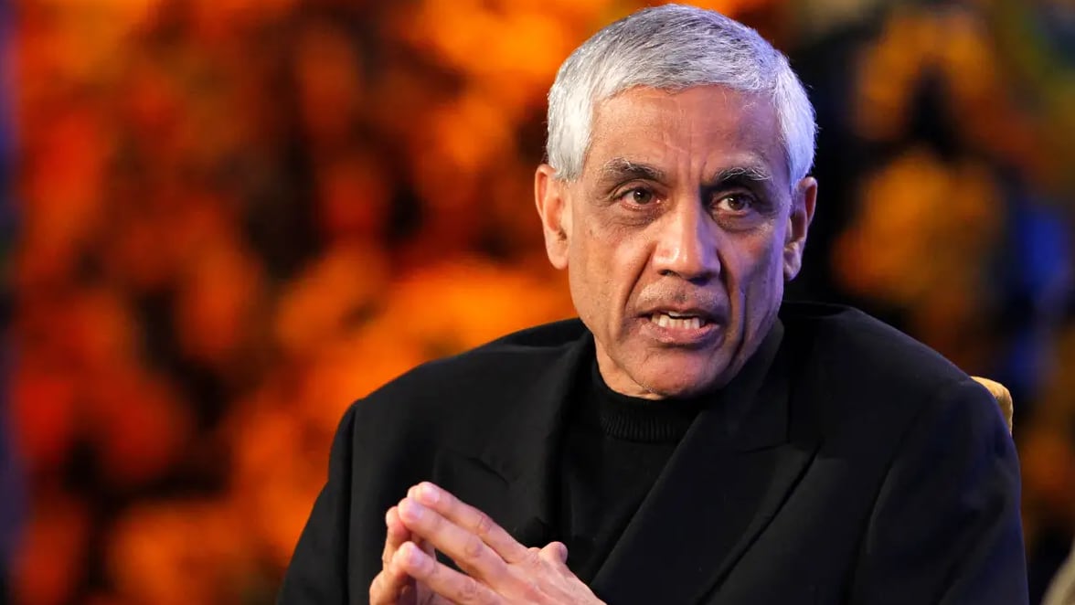 Vinod Khosla deberá vender su participación del 3,1% en los San Francisco 49ers para cumplir con las reglas de la NFL sobre intereses cruzados (Mario Anzuoni/REUTERS)