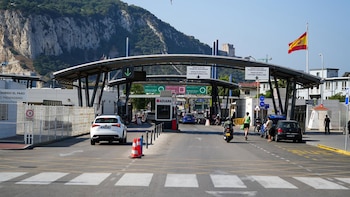 El alcalde de Algeciras plantea "dudas" sobre el fin de la Verja de Gibraltar: "Llega abril y parece imposible"