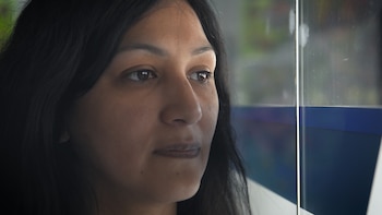 Del otro lado: la hermana