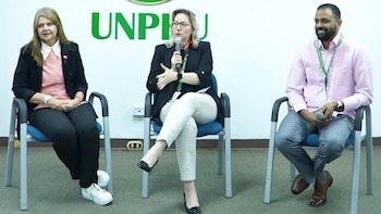 La nueva Evaluación Clínica Objetiva Estructurada permite certificar de manera práctica las habilidades diagnósticas, comunicativas y éticas de los egresados, estableciendo un estándar académico pionero en la formación médica de la República Dominicana (Foto cortesía UNPHU)