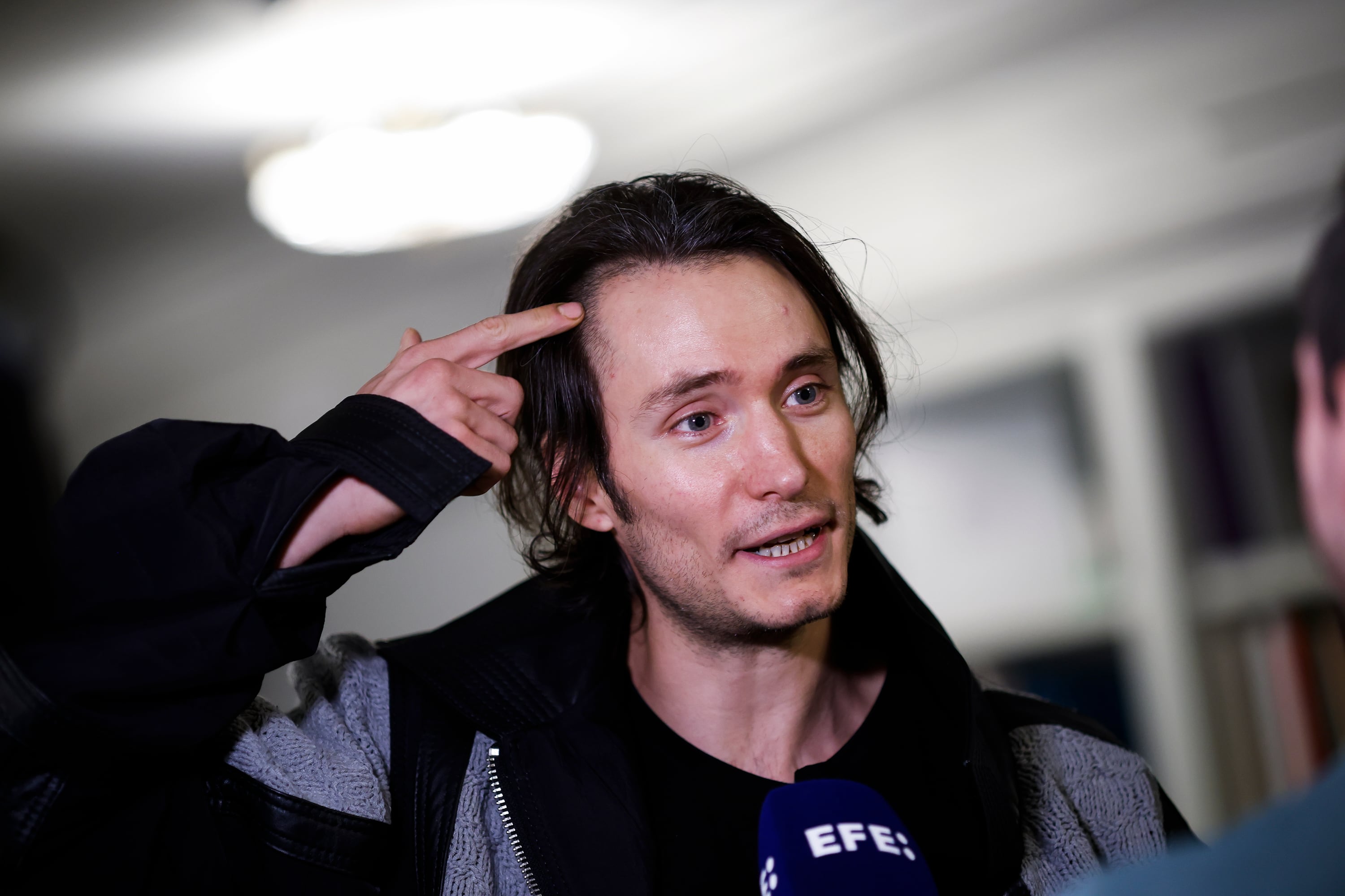 Claudio Cataño recordó durante una entrevista cómo perdió una parte de sus músculos por una mala indicación en un entrenamiento (EFE/David Fernández)