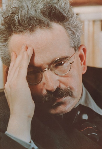 Walter Benjamin, Paris, 1938