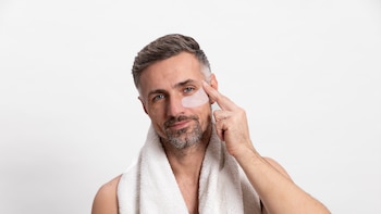 La ANMAT prohibió una crema antiage para hombres y una serie de productos cosméticos