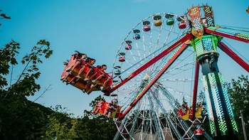 El parque Knoebels de Pensilvania alcanza el primer lugar entre los parques de atracciones de Estados Unidos en 2026
