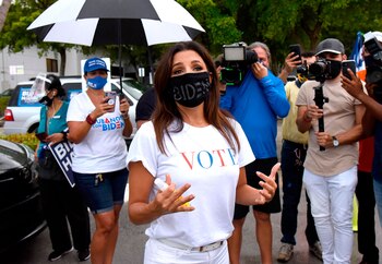 Celebrities-en-un-clic-Eva-Longoria-01102020