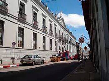 La fachada del Hospital Maciel,