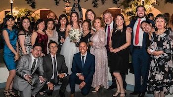 La familia de Verónica Linares acompañó a la periodista de América TV en el momento más importante de su vida. Facebook/Verónica Linares.