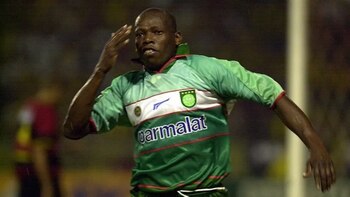 Asprilla consiguió 19 victorias (partidos ganados) con el Palmeiras durante su etapa en el club brasileño entre 1999 y 2000 - crédito Palmeiras