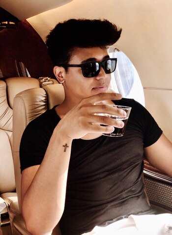 En Instagram muestra un estilo