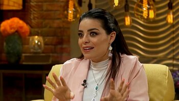 Violeta Isfel es conocida por