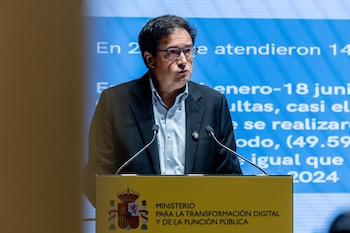 10/08/2026 El ministro para la Transformación Digital y de la Función Pública, Óscar López, presenta un avance de las consultas que la ciudadanía ha realizado entre enero y junio de este año al servicio 017 'Tu ayuda en Ciberseguridad', en el Ministerio para la Transformación Digital y de la Función Pública, a 10 de agosto de 2026, en Madrid (España). Este canal de comunicación gratuito, gestionado por el Instituto Nacional de Ciberseguridad (INCIBE) del ministerio, está dirigido a ciudadanía, empresas, profesionales, menores y su entorno, con asesoramiento técnico, legal y psicosocial, y sirve para resolver dudas e incidencias relacionadas con el uso de Internet y las tecnologías.
POLITICA
Ricardo Rubio - Europa Press