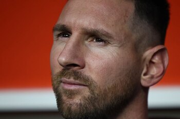 El futbolista argentino resalta por