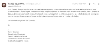 El director de la escuela