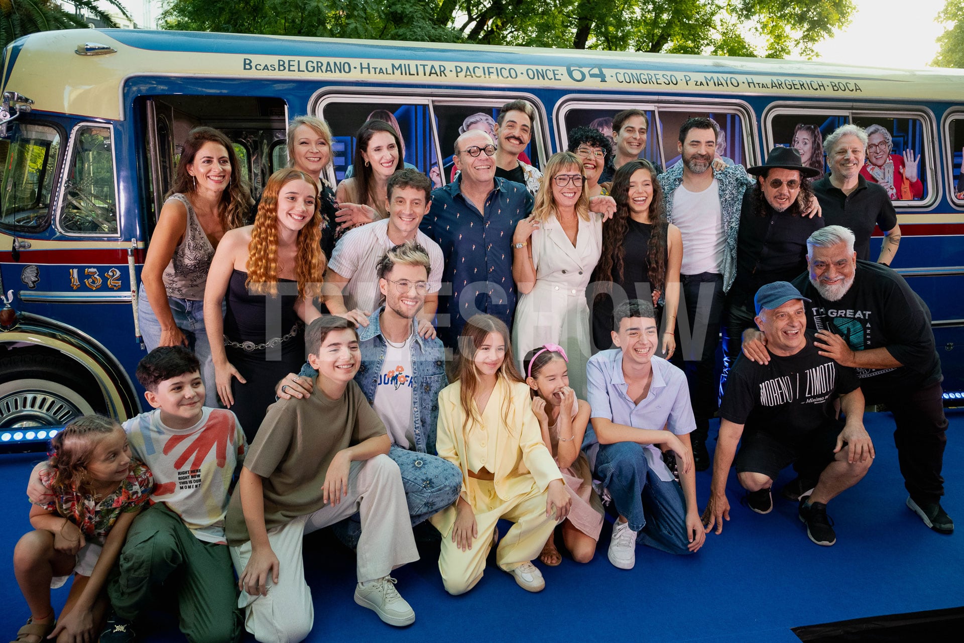 Elenco y responsables de la obra Papá por siempre al momento de su estreno (RSFotos)