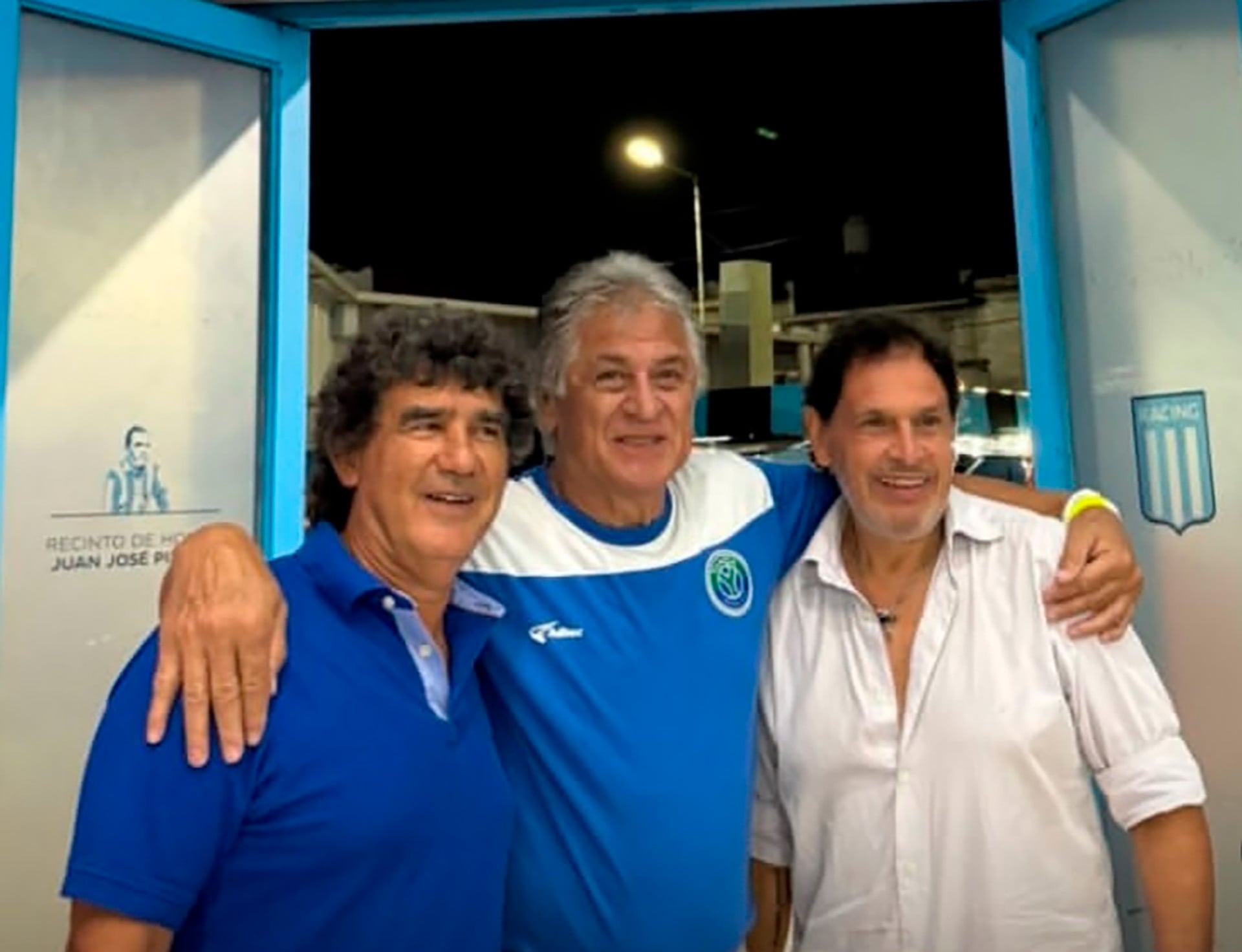 Con el Pato Fillol, con quien jugó en Racing