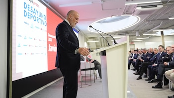 Tebas: "Volver al Camp Nou