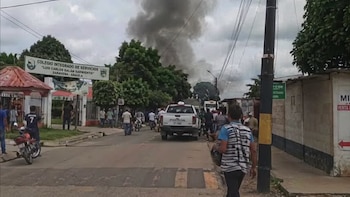 Ataque con explosivos en Saravena: caravana de la Policía fue emboscada y dejó varios uniformados heridos
