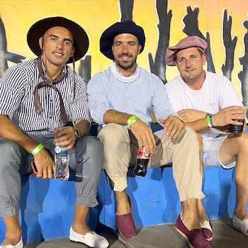 Boina, bombacha de campo, facón