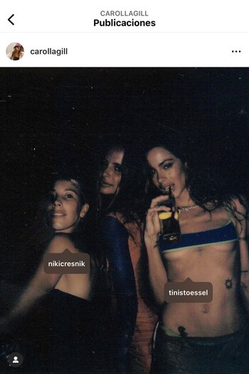 Tini Stoessel con sus amigas