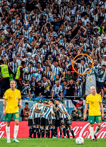 Santiago, en el circulo, en