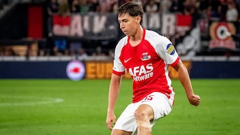 El mexicano Mateo Chávez brilla con el AZ Alkmaar con una anotación en el 5-2 contra el Go Ahead Eagles