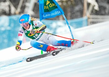 Mikaela Shiffrin en acción durante