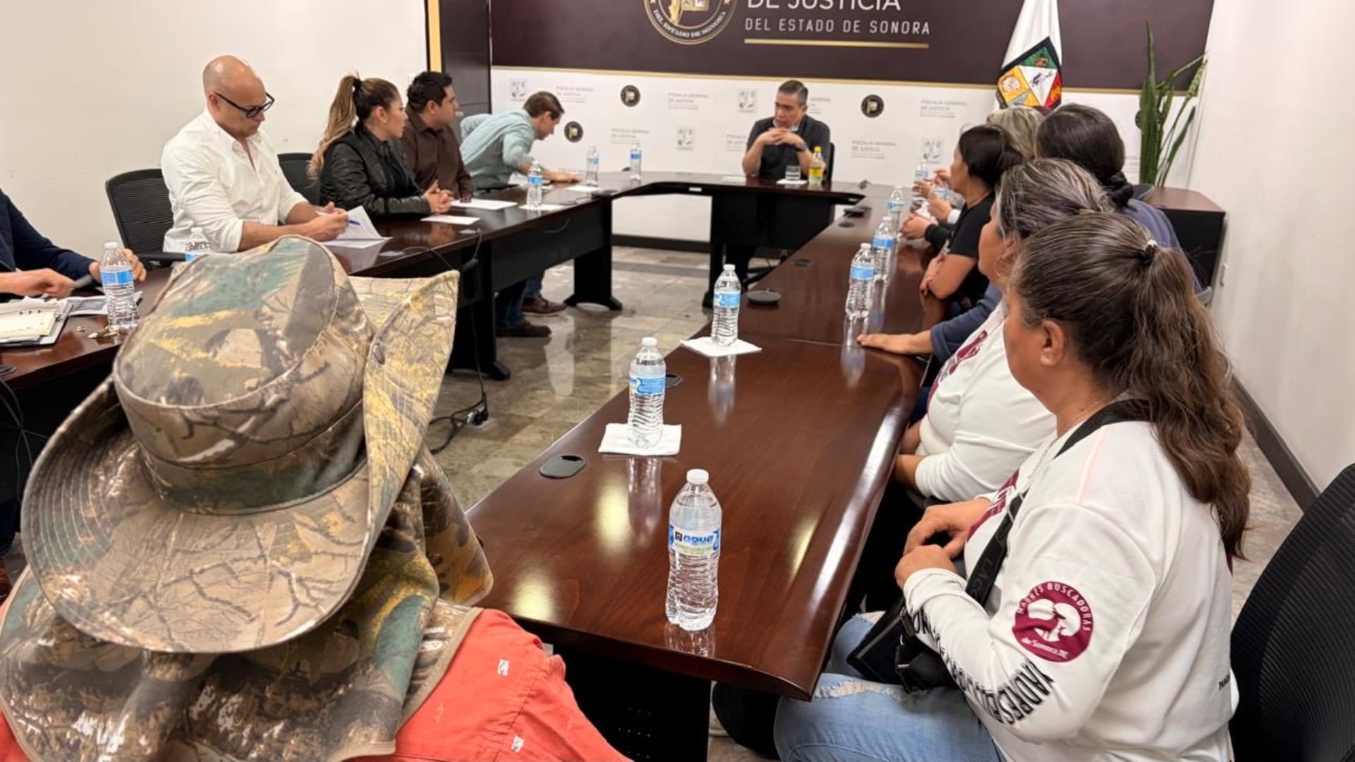 Reunión entre el colectivo de búsqueda y Fiscalía de Sonora. Crédito: FGE Sonora.