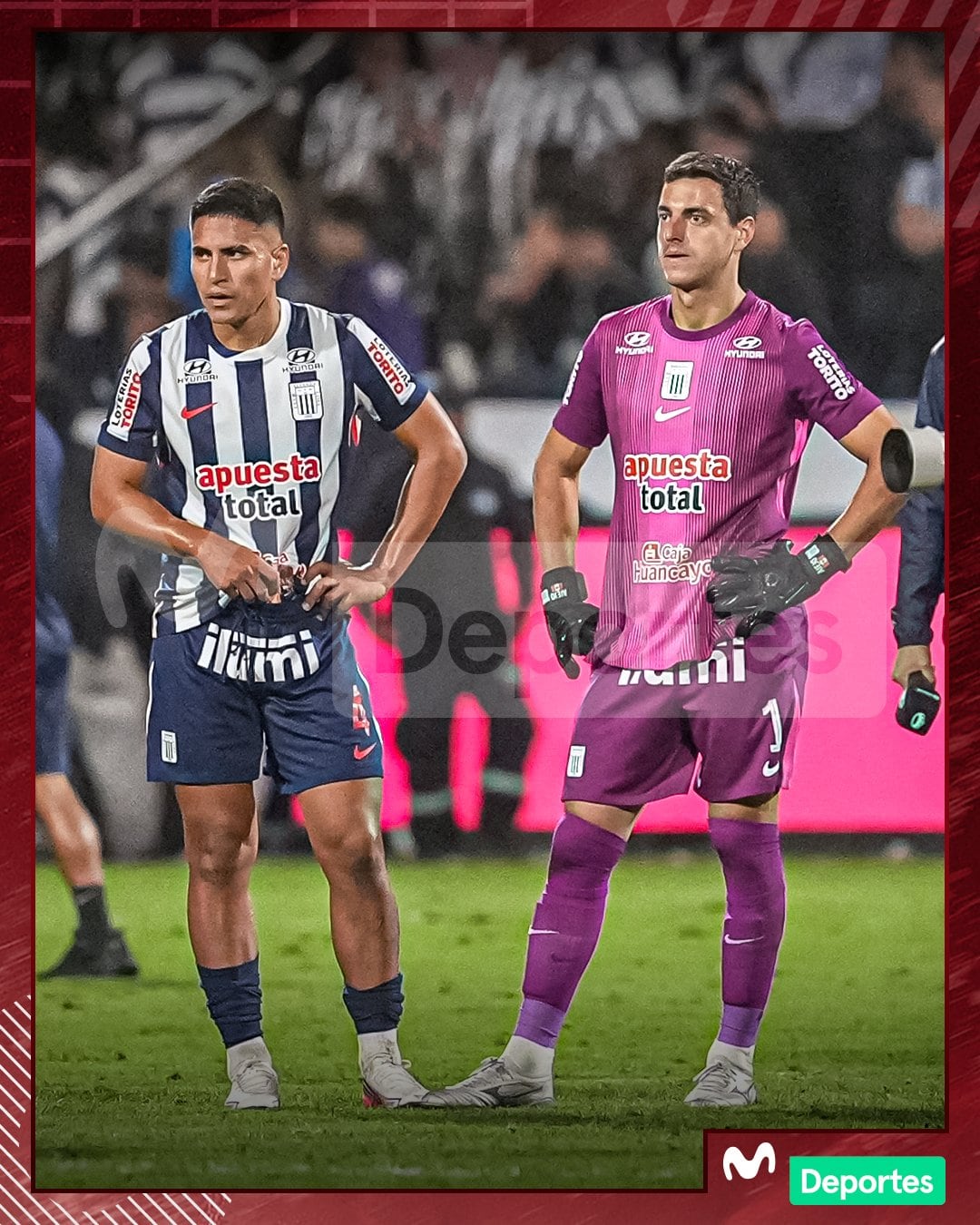Gianfranco Chávez y Alejandro Duarte quedaron expuestos en el gol de Lisandro Alzugaray para el triunfo de Universitario sobre Alianza Lima en Matute. - créditos: Movistar Deportes