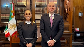 Cambio en el equipo de Sheinbaum, designa a Carlos Torres Rosas como director de Nafin y Bancomext