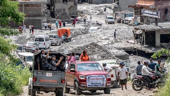 Nepal supera los 1.340 muertos por la riada en la frontera con China, con casi 5.000 desaparecidos
