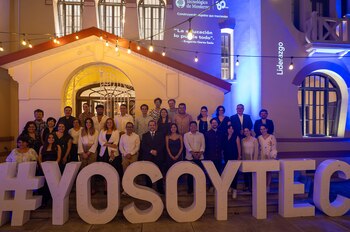 Periodistas y corresponsales extranjeros que