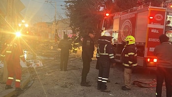 Al menos dos muertos y más de 50 heridos tras las explosiones registradas en un cuartel de Viacha