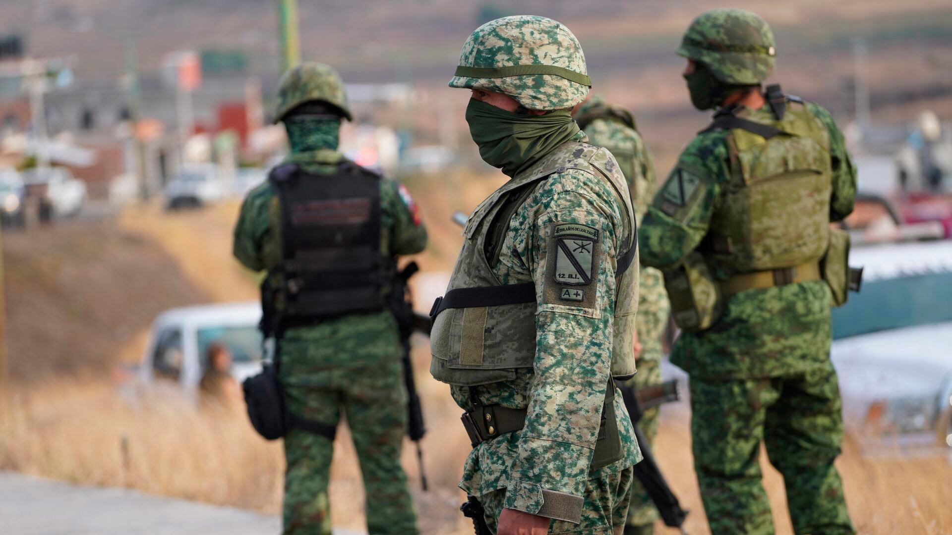 La FGR destruyó más de siete toneladas y 14 mil litros de precursores químicos en el Estado de México. (JUAN JOSÉ ESTRADA SERAFÍN /CUARTOSCURO)