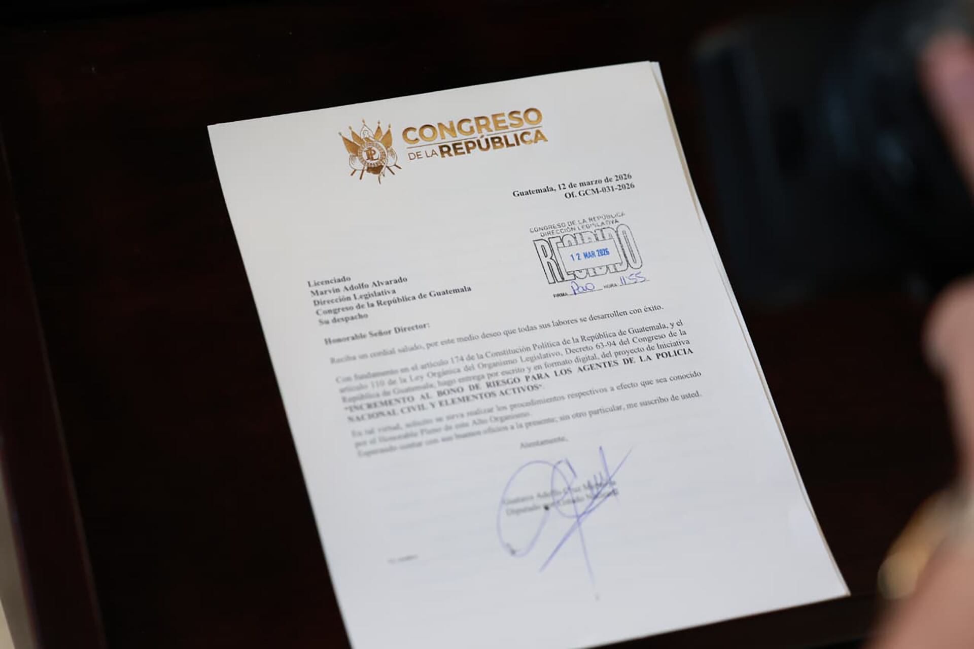 La iniciativa apunta a aumentar en mil quetzales el monto asignado a cada efectivo. (Fotografías: Organismo Legislativo)