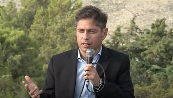 El gobernador brindó la novena