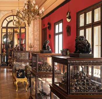 La dirección del museo reemplazó