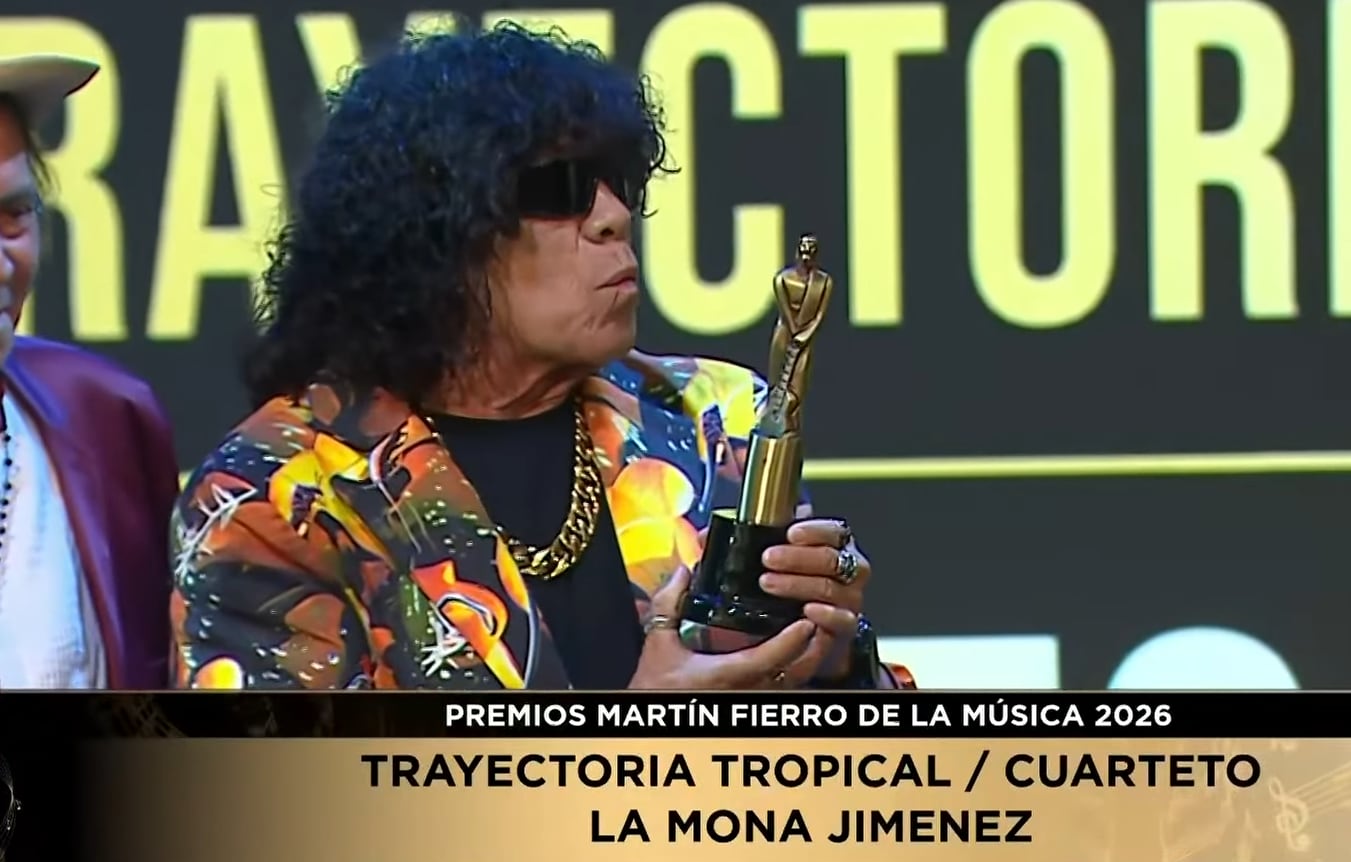 El cuartetero cordobés se llevó el galardón a la Trayectoria Tropical/Cuarteto