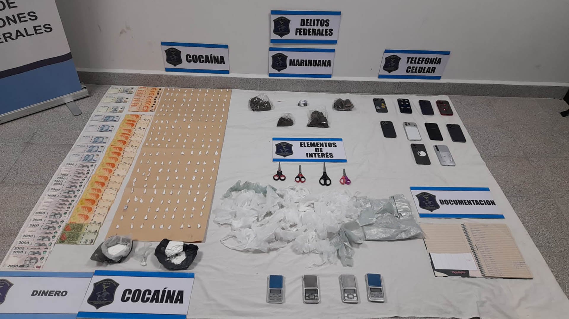 Droga, dinero y otros elementos secuestrados en los operativos