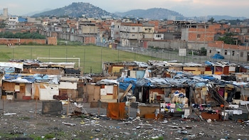 Bolsonaro tuvo que lanzar en 2021 por el deterioro del índice de pobreza el plan auxilio Brasil destinado a los sectores más vulnerables.
(Foto: Fernando Calzada)