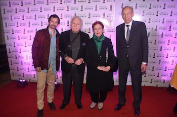 Yamil Ostrovsky, junto a Emilio Basaldúa, Renata Schussheim y Luis Ovsejevich en los Premios Konex a la Musica Clasica de 2019