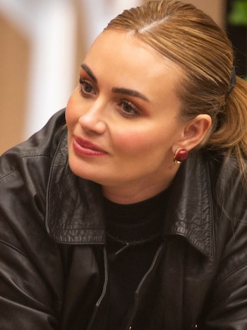 Sara Uribe desata rumores de nuevo amor tras mostrar romántico detalle en redes sociales