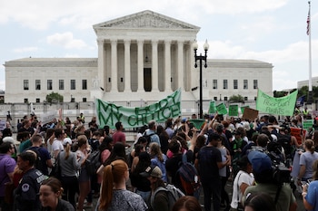 Manifestantes a favor del derecho
