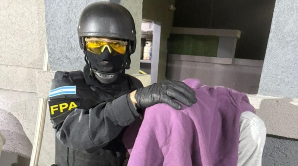 Uno de los detenidos