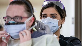 Autorizaron a médicos retirados a