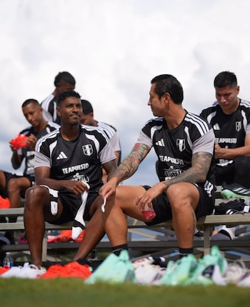 Mano Menezes - Wilder Cartagen - Selección Peruana – Perú – deportes – 22 septiembre