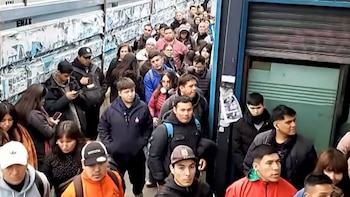 demoras en el tren Sarmiento