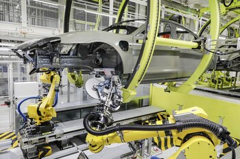 16-04-2021 Fabrica de vehículos.
POLITICA ECONOMIA
PORSCHE