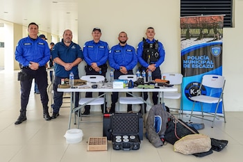 La Academia Nacional de Policía presentó seis nuevos cursos para fortalecer la especialización de las unidades caninas en el país. Cortesía: Ministerio de Seguridad Pública